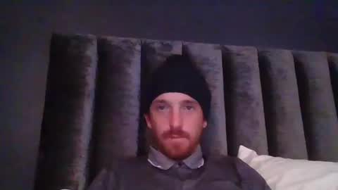 Snapshot of papi_chul0420 chatting on March 3, 1:42 am papi_chul0420 online show from March 3, 1:42 am