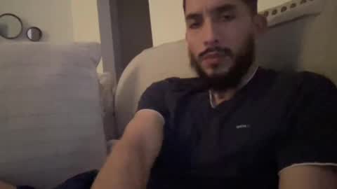 papicubano_guapo23cm online show from February 25, 5:17 am