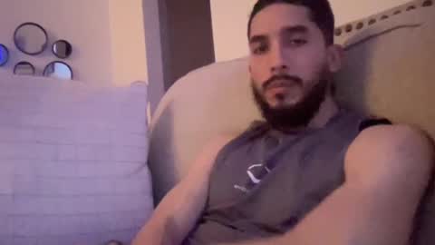 papicubano_guapo23cm online show from February 28, 7:20 am