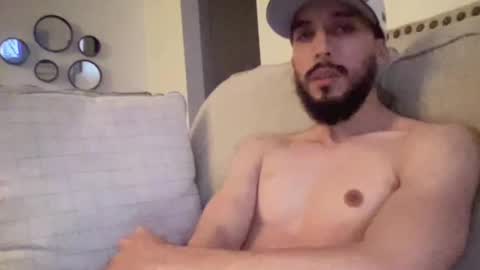 papicubano_guapo23cm online show from March 2, 7:15 am