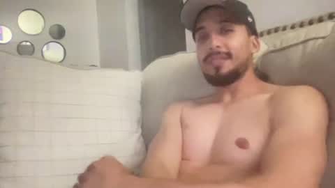 papicubano_guapo23cm online show from June 10, 6:34 am
