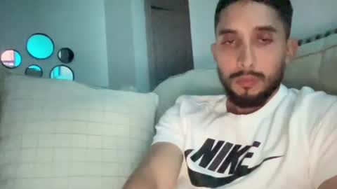 papicubano_guapo23cm online show from July 11, 3:42 am