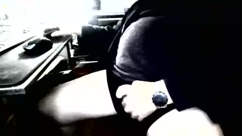 papilly online show from March 3, 1:45 am