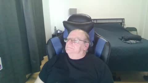 papilly online show from March 7, 6:27 pm