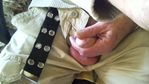 Shmoo online show from November 25, 9:48 pm