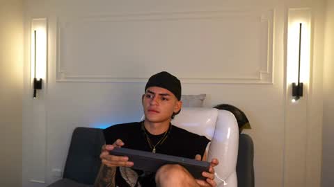 Ryan And Casper online show from January 16, 2:41 am