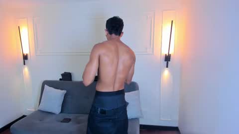 Ryan And Casper online show from September 17, 11:17 pm