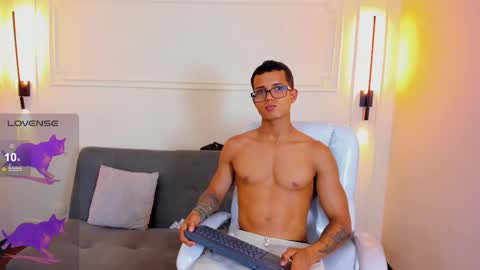 Ryan And Casper online show from February 25, 6:50 pm