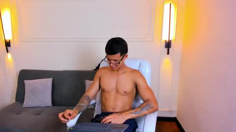 Ryan And Casper online show from April 10, 6:34 pm