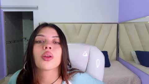 Amy and my doll online show from December 27, 3:42 am