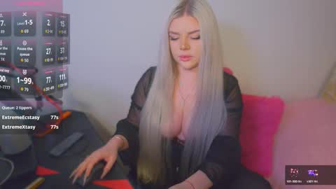 Snapshot of paradise_for_you_ chatting on December 23, 3:59 am Victoria online show from December 23, 3:59 am