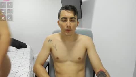 Snapshot of pareja_curiosa19 chatting on February 14, 11:23 pm pareja_curiosa19 online show from February 14, 11:23 pm