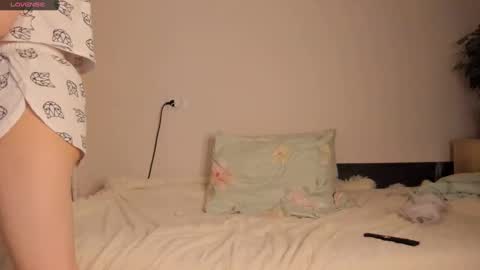 Snapshot of paris_hilt_on chatting on January 19, 11:45 am Sasha online show from January 19, 11:45 am