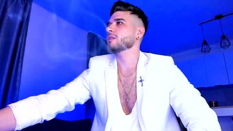 Snapshot of paris_lock chatting on January 4, 6:51 pm Paris online show from January 4, 6:51 pm