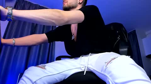 Snapshot of paris_lock chatting on February 11, 10:50 pm Paris online show from February 11, 10:50 pm