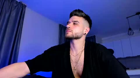 Snapshot of paris_lock chatting on February 28, 7:56 pm Paris online show from February 28, 7:56 pm