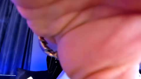 Snapshot of paris_lock chatting on March 2, 5:12 am Paris online show from March 2, 5:12 am