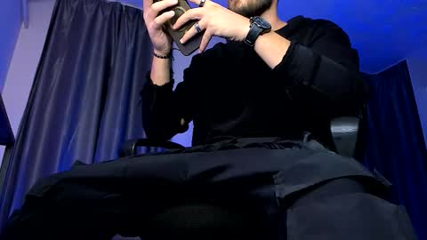 Snapshot of paris_lock chatting on September 9, 7:35 pm Paris online show from September 9, 7:35 pm