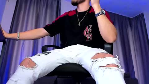 Snapshot of paris_lock chatting on October 26, 9:48 am Paris online show from October 26, 9:48 am