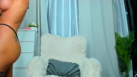 Snapshot of paris_x_hilton chatting on September 11, 3:17 am Paris online show from September 11, 3:17 am