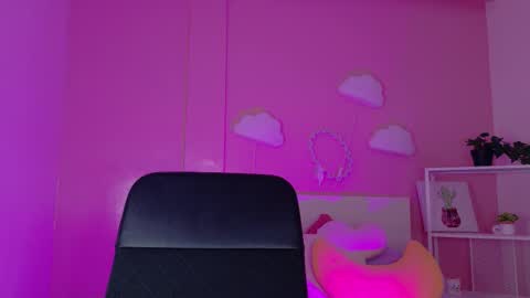 PARIS online show from December 22, 8:06 pm