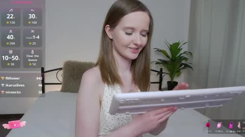 parisvex online show from May 21, 3:19 pm