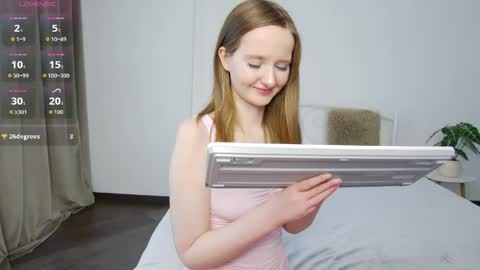 parisvex online show from May 30, 2:36 pm