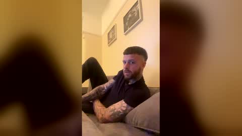 parkertom525 online show from April 21, 8:12 pm