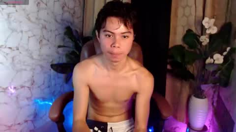 HENRY online show from April 16, 9:04 pm