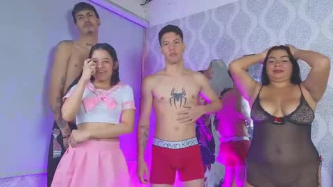 Danna online show from November 6, 1:34 pm