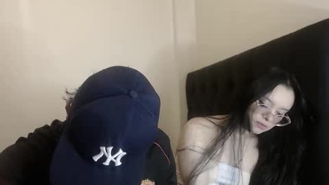 Snapshot of partywhite chatting on January 17, 2:29 am partywhite online show from January 17, 2:29 am