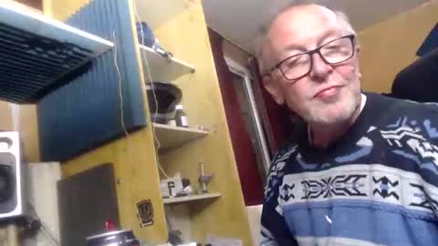 pascal88881 online show from December 8, 3:10 am