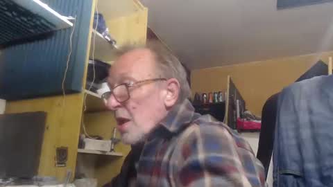 pascal88881 online show from December 9, 8:44 pm