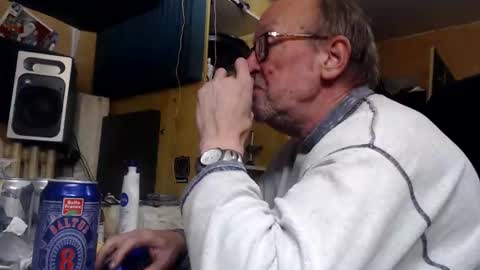 pascal88881 online show from December 15, 10:26 pm