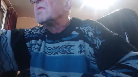 pascal88881 online show from December 21, 3:52 pm