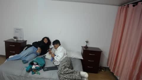 Snapshot of pasionados chatting on October 9, 2:31 am pasionados online show from October 9, 2:31 am