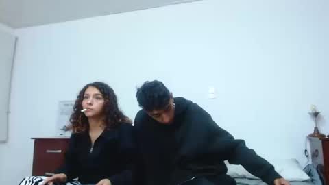 Snapshot of pasionados chatting on October 18, 3:09 am pasionados online show from October 18, 3:09 am