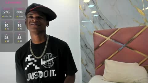 passion_black_ online show from April 8, 7:36 pm