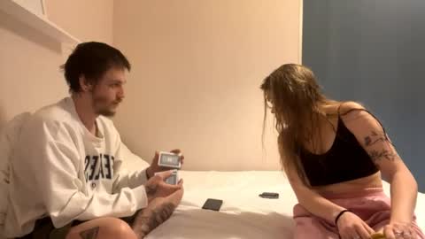 Snapshot of passion_couple_ chatting on May 27, 8:55 am Kira and Mike online show from May 27, 8:55 am
