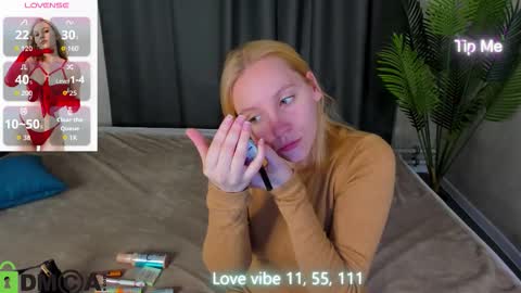 patr1cia_hart online show from November 16, 11:43 pm