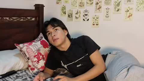 Snapshot of patri_ck_villa chatting on May 23, 8:57 pm patri_ck_villa online show from May 23, 8:57 pm