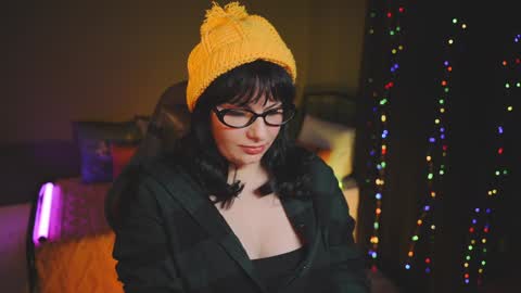 Patricia online show from January 29, 9:07 pm