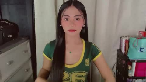 Snapshot of patricialovesyou chatting on June 8, 9:31 am PATRICIA online show from June 8, 9:31 am