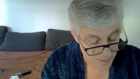 Snapshot of patrick5275 chatting on December 6, 9:32 am patrick5275 online show from December 6, 9:32 am