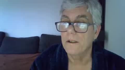 Snapshot of patrick5275 chatting on December 6, 3:44 pm patrick5275 online show from December 6, 3:44 pm