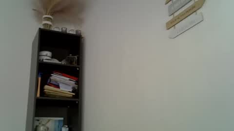 Snapshot of patrick5275 chatting on March 1, 10:34 am patrick5275 online show from March 1, 10:34 am