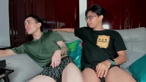 patrick 19 bottom---- ander 18 top online show from April 25, 12:52 pm