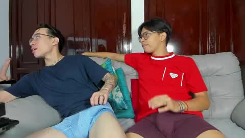patrick 19 bottom---- ander 18 top online show from May 22, 12:55 pm