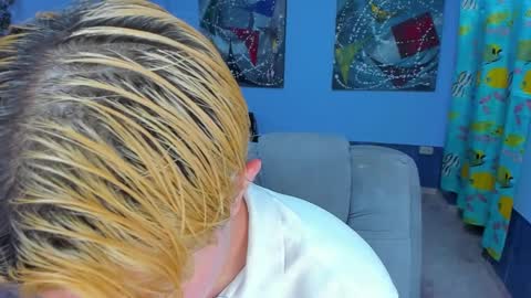 Snapshot of patrik027 chatting on September 21, 6:53 pm .... online show from September 21, 6:53 pm