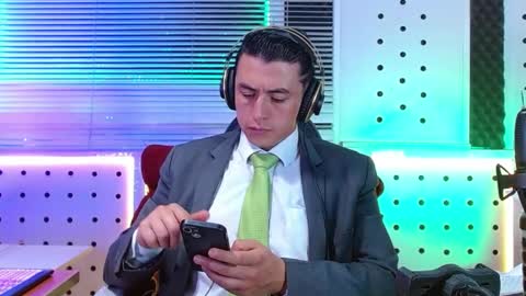Darko0717  online show from May 30, 5:21 pm